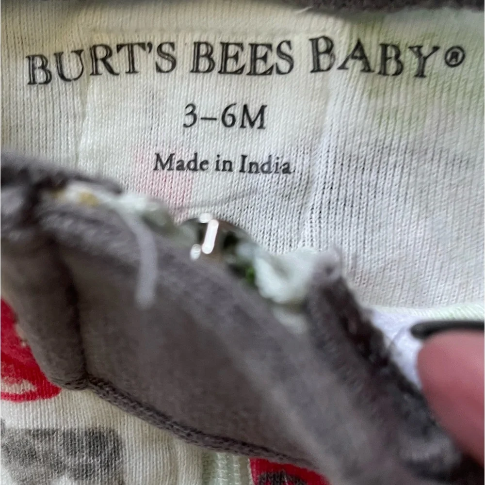 #115, Burt’s Bees Baby footed onesie, farm theme, size 3-6 mo